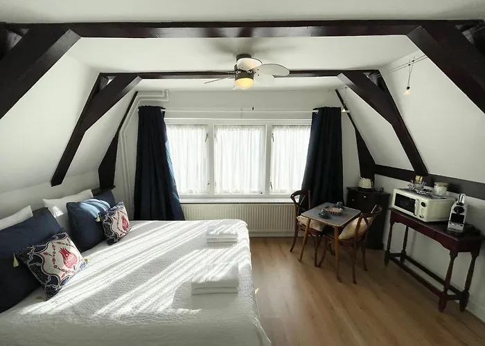 Flinder アムステルダム