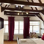 Flinder Guest house 3*
